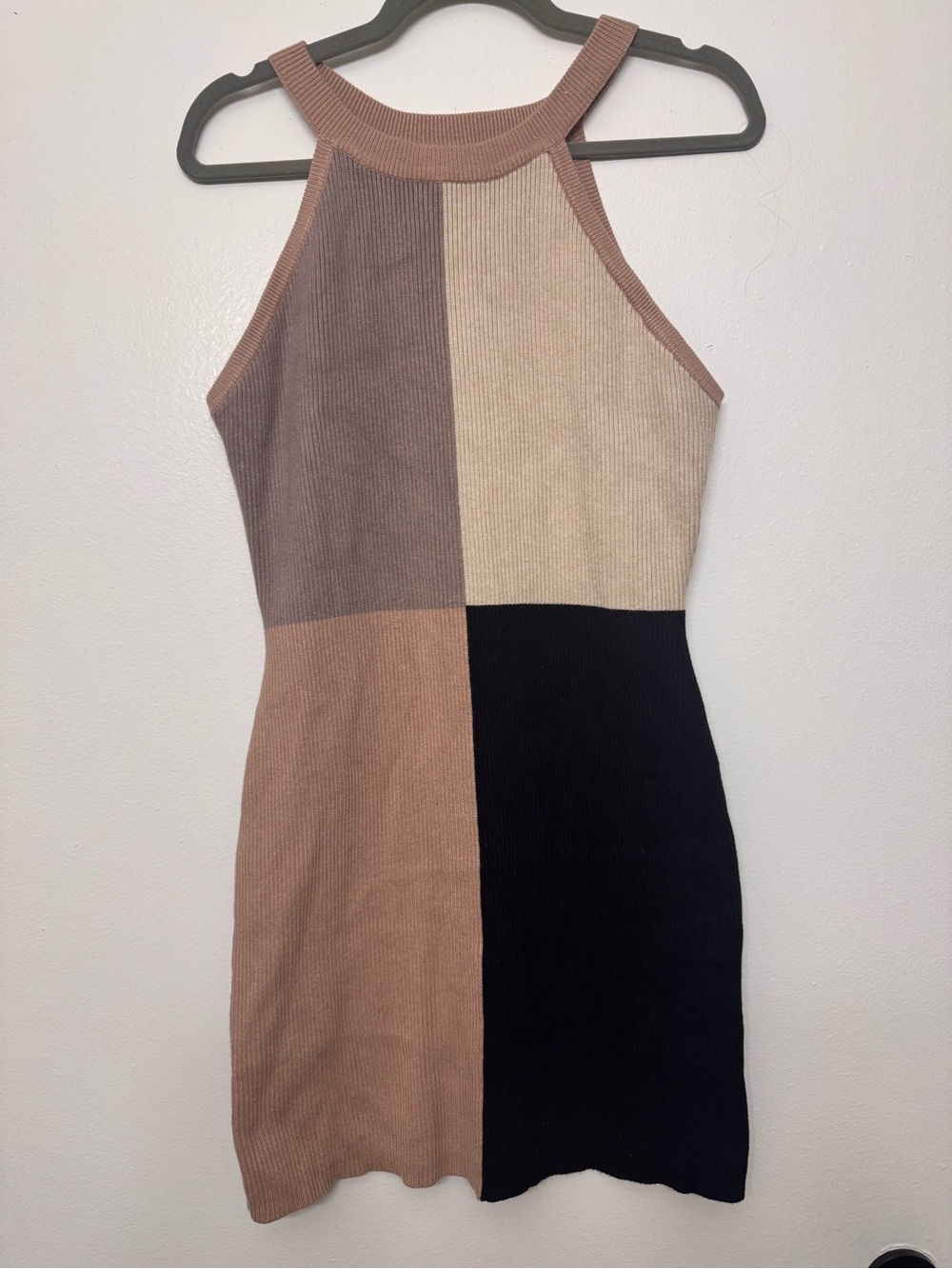 <ANDREE BY UNIT> Colorblock Ribbed Halter Mini Dress — Beige, Brown & Black